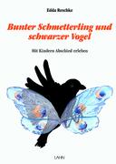 Bunter Schmetterling und schwarzer Vogel